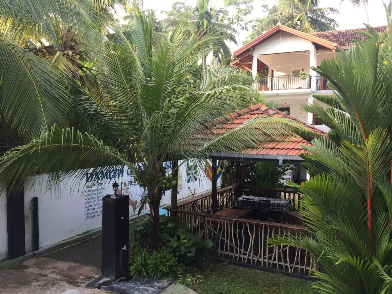 Damith Guest House Unawatuna Buitenkant foto